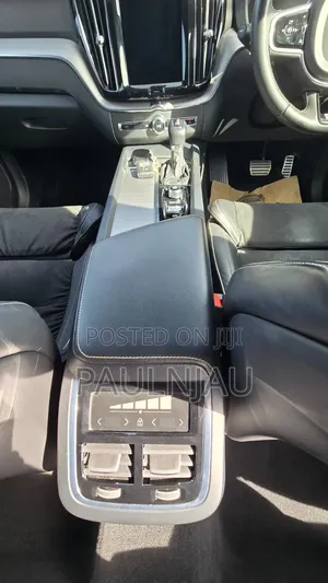 Volvo V40 2018 Gray