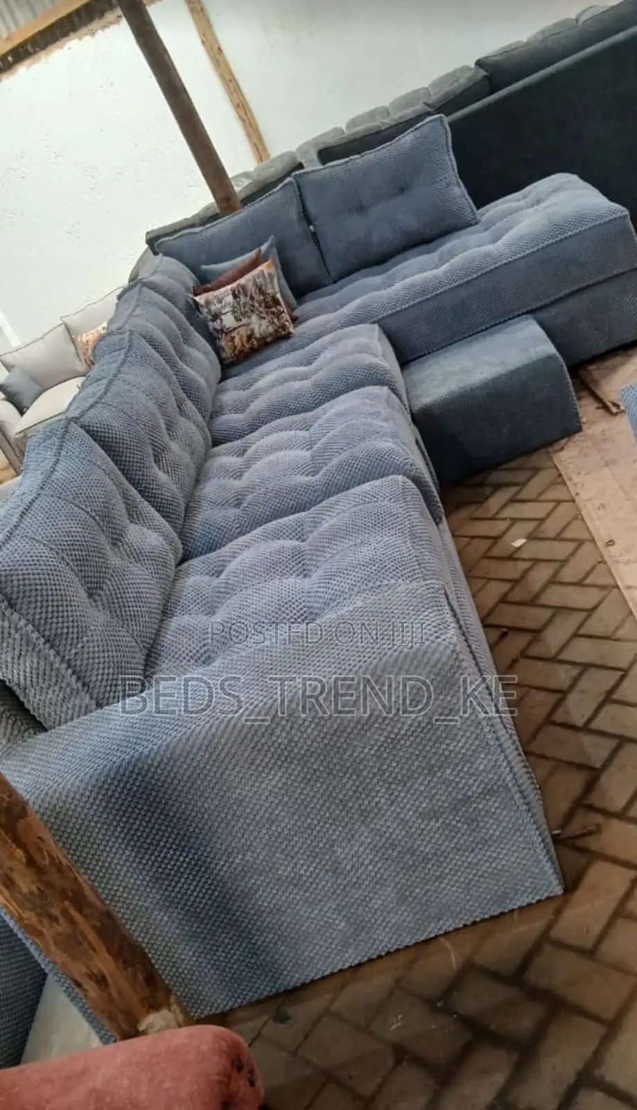 Reliable Cushy 7 Seater L Shaped Sofa