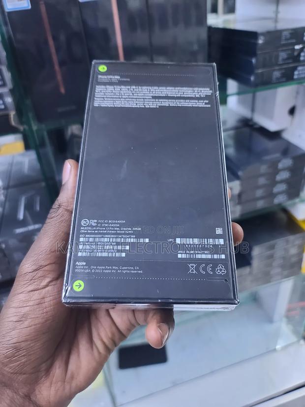 New Apple iPhone 13 Pro Max 256 GB Black - thumbnail 2