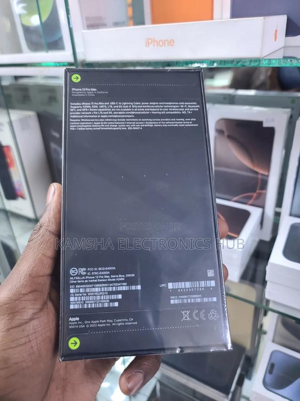 New Apple iPhone 13 Pro Max 256 GB Blue - thumbnail 3