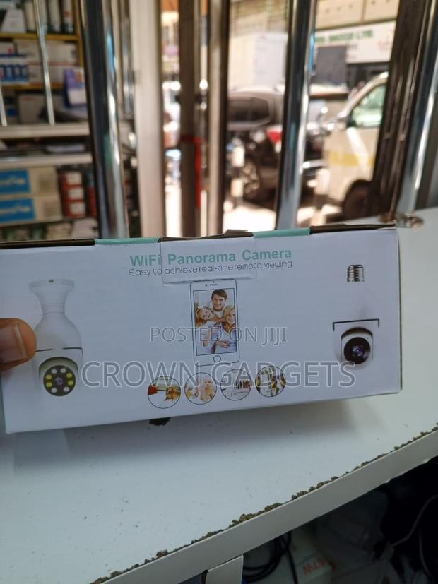 Smart Wifi Bulb Camera 360° Hd With Two-Way Audio - thumbnail 2