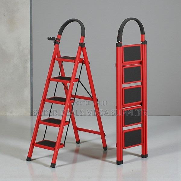 Durable Quality Long Term Reliability 5 Step Ladder Stepladder