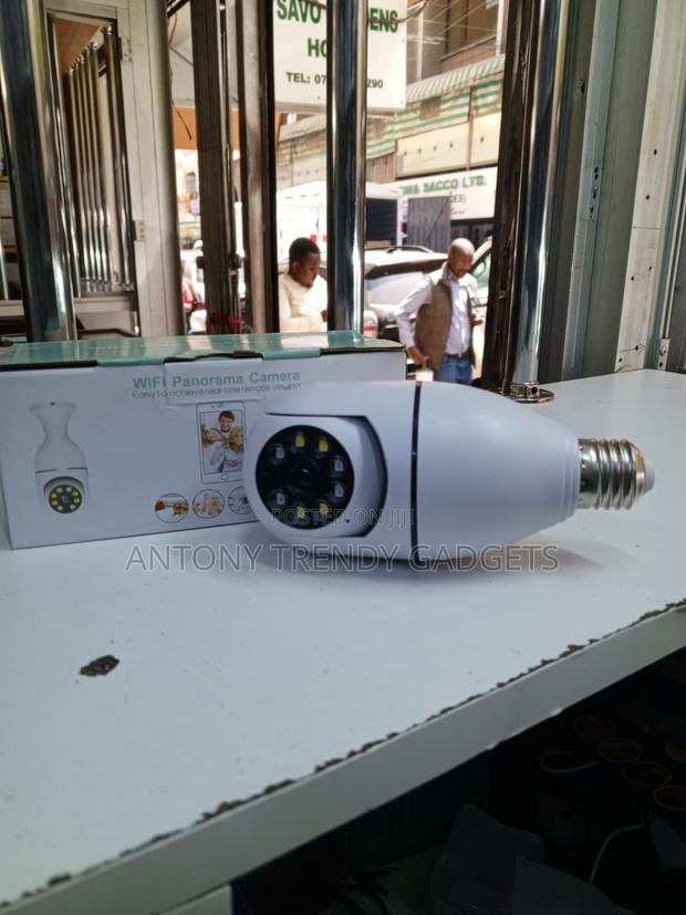 V380 Pro Wifi Panorama Bulb Camera - thumbnail 3
