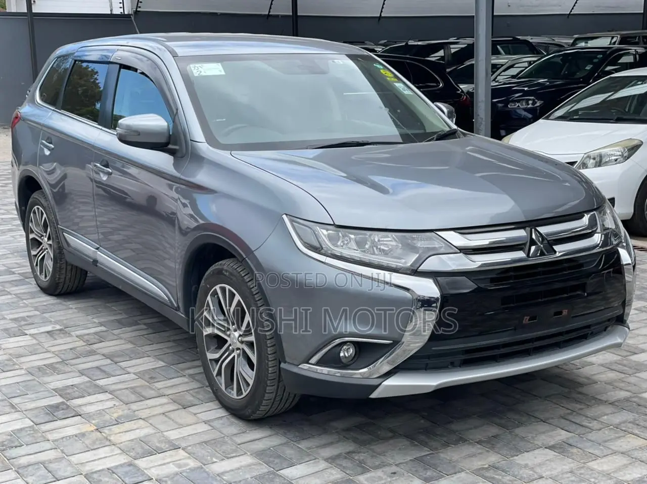 Mitsubishi Outlander 2015 Gray