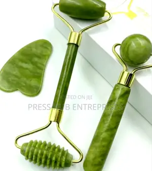 +4 This Is a Natural Jade Stone Facial Massager Set.