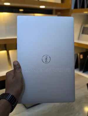Laptop Dell XPS 13 9380 4GB Intel Core I7 SSD 512GB