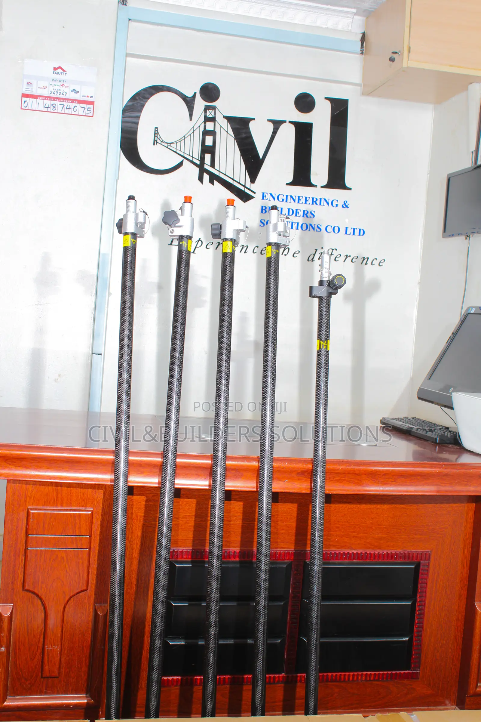 Premium Carbon Pole