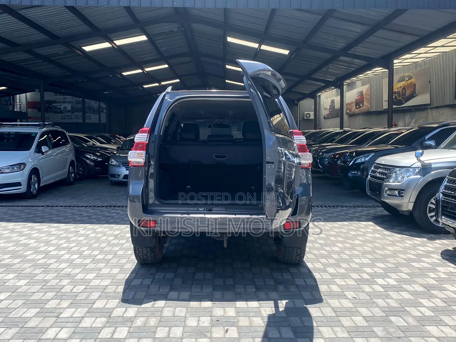 Toyota Land Cruiser Prado 2015 Gray