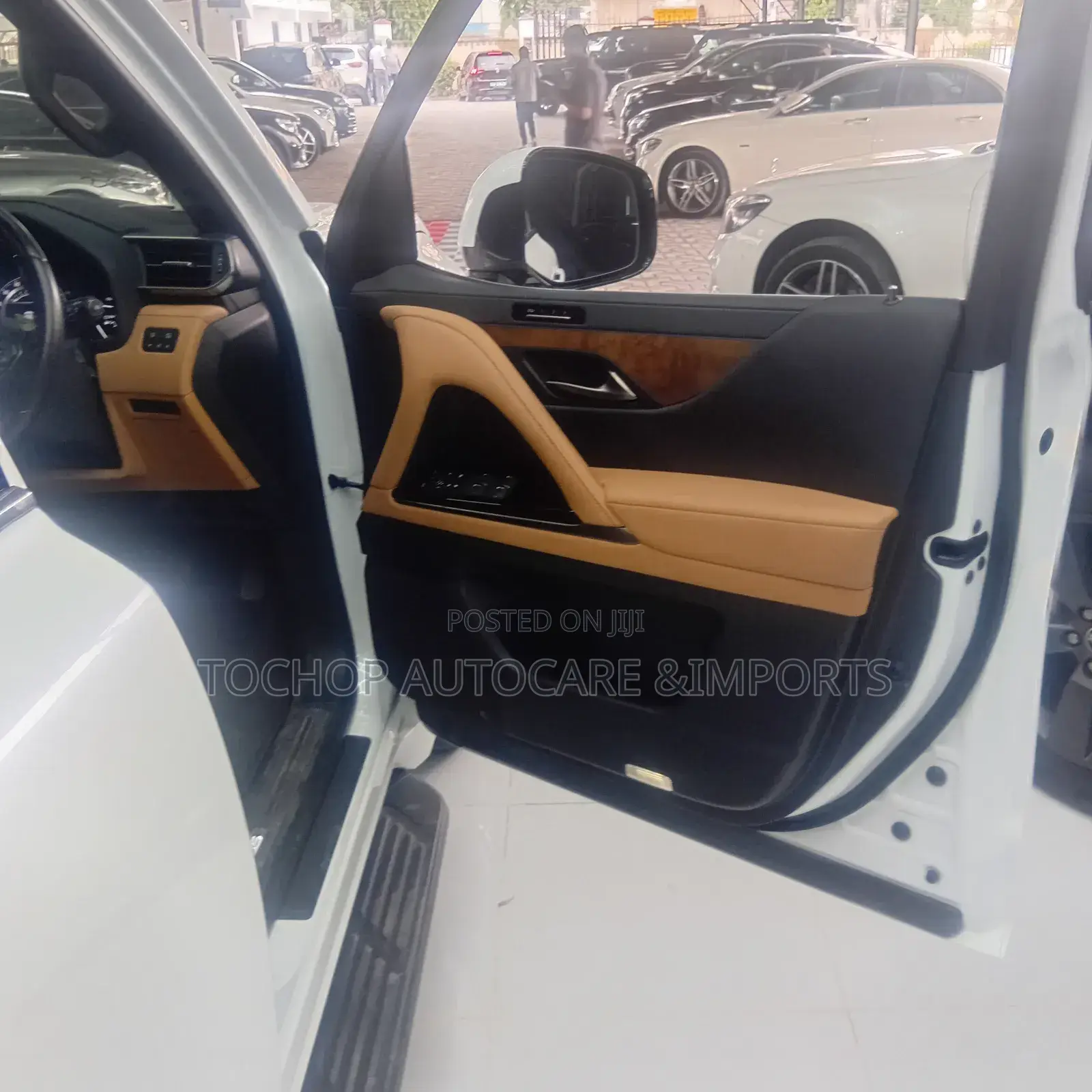 Lexus LX LX 600 2022 White