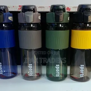 700ml Sports Water Bottle
Capacity: 700ml
