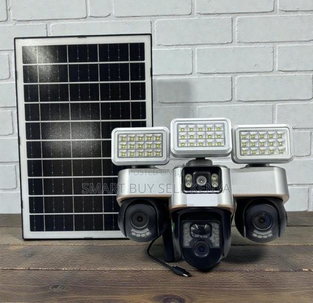 Outdoor Security 12mp 4g Solar CCTV Camera With Solar Flood Light