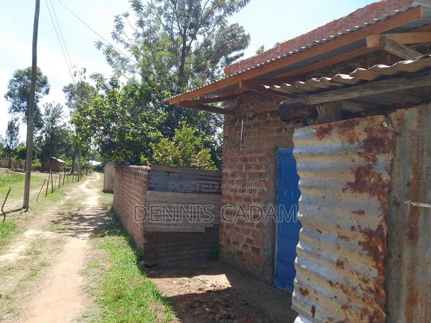 3bdrm Bungalow in Muyayi, Bukembe West for sale - thumbnail 15