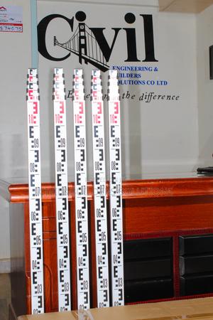 Earth Work Level Staff - main view