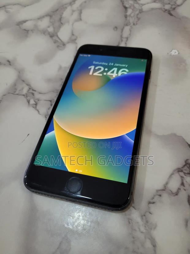 Apple iPhone 8 Plus 256 GB Black - thumbnail 4