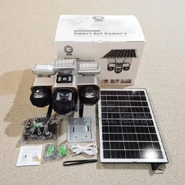 12mp 4g PTZ Rotating Triple Lens Outdoor Camera With Solar Flood Light