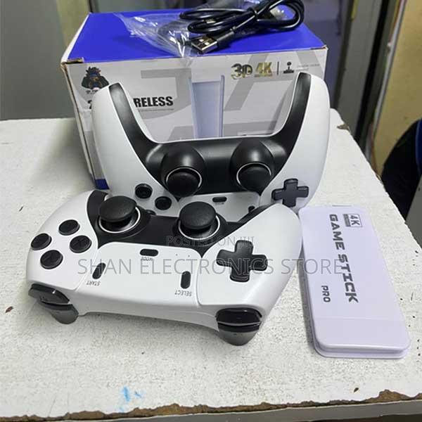 Portable Design Dual 2.4g Wireless Controllers(10000+Games Inbuilt) - main view