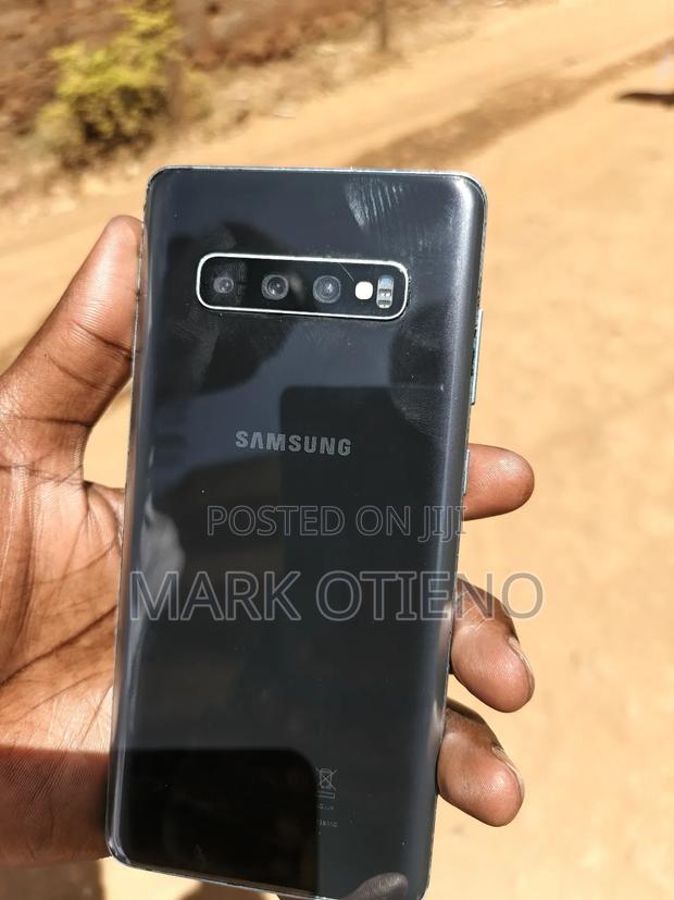 Samsung Galaxy S10 Plus 128 GB Black - main view