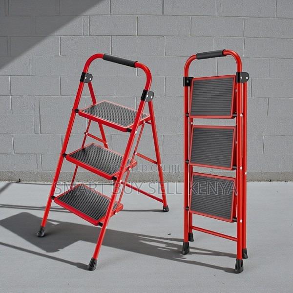 Heavy-Duty Aluminum Upto 150 KGS Support 3 Step Ladder Stepladder