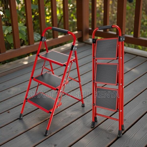 Aluminum Non-Slip Surface Safe and Sturdy 3 Step Ladder Stepladder - main view