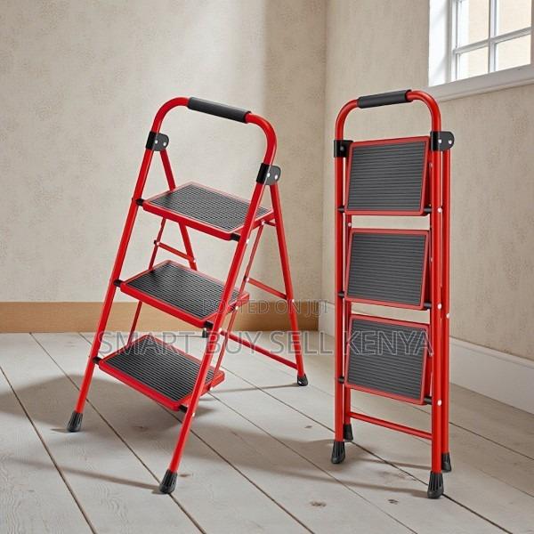 Light Weight Foldable Aluminum Easy Storage 3 Step Ladder Stepladder - main view