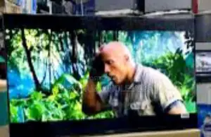 A Skyworth 43" Full Hd Google Tv, Model 43e3500g.