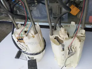 Complete Fuel Pump Landcruiser V8 2 Pipes
