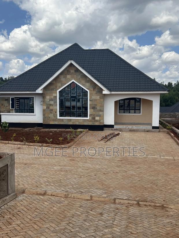 4bdrm Bungalow in Windsor Ridge Estate, Kenyatta Road / Theta  for rent