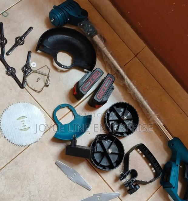 Cordless Brushcutter
With Legs - main view