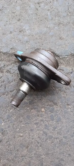 Lower Ball Joints Townace 4-wheel Drive.