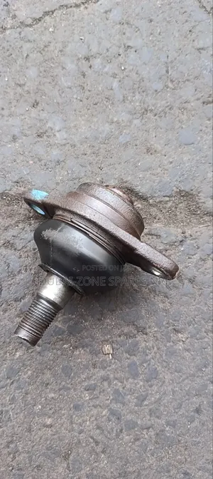 Lower Ball Joints Townace 4-wheel Drive.