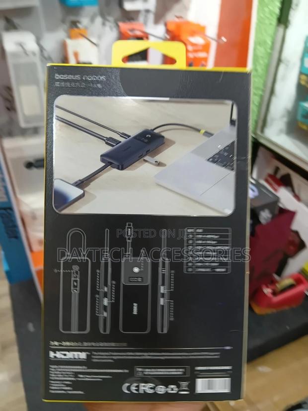 Baseus Dual Fast Charging 6-in-1 Type-C Hub - thumbnail 2
