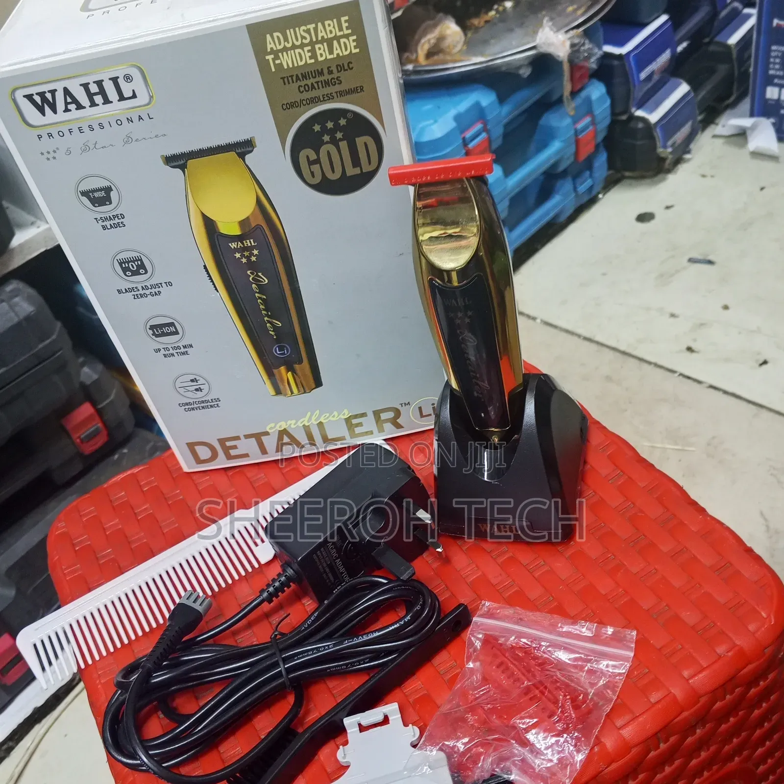Gold Cordless Detailer/Shaving Machine