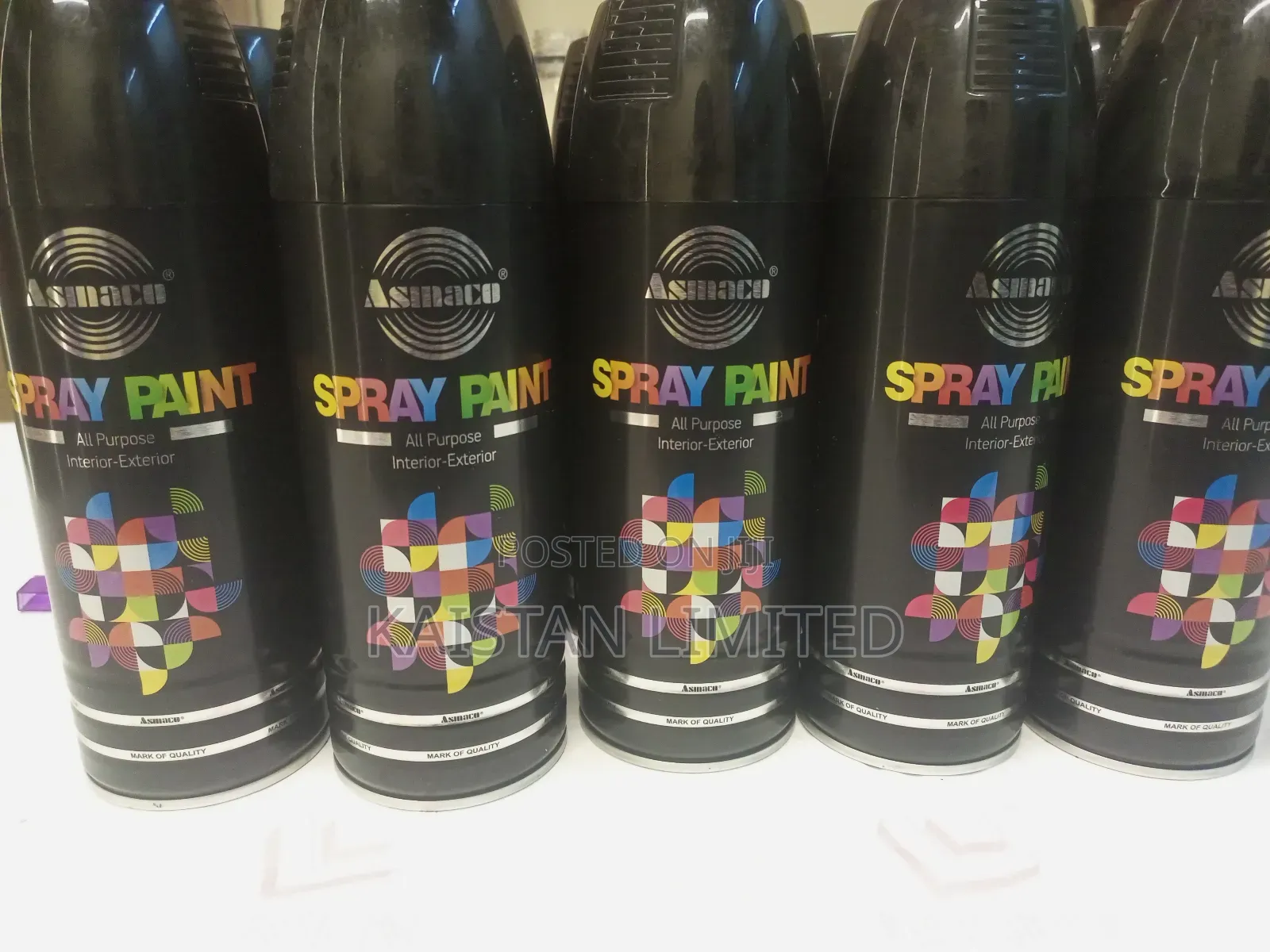 Spray Paint Cans Black