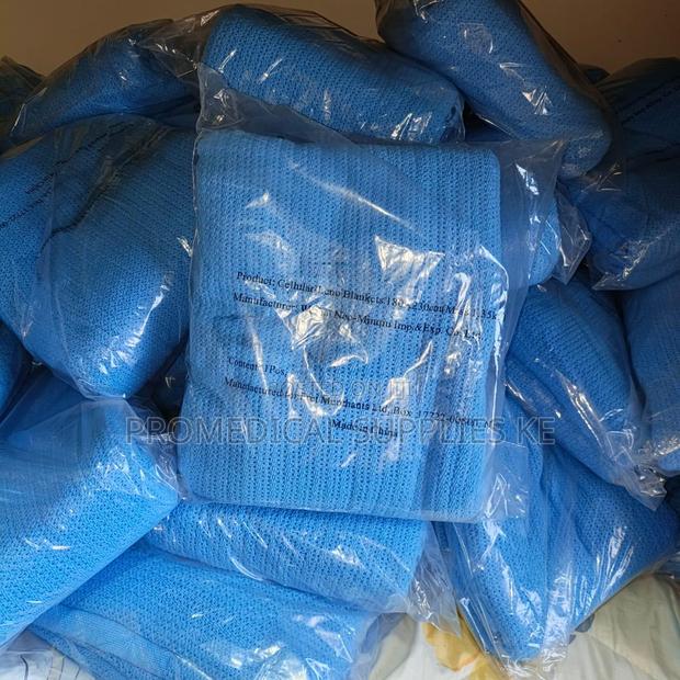 Cellular Blanket - main view