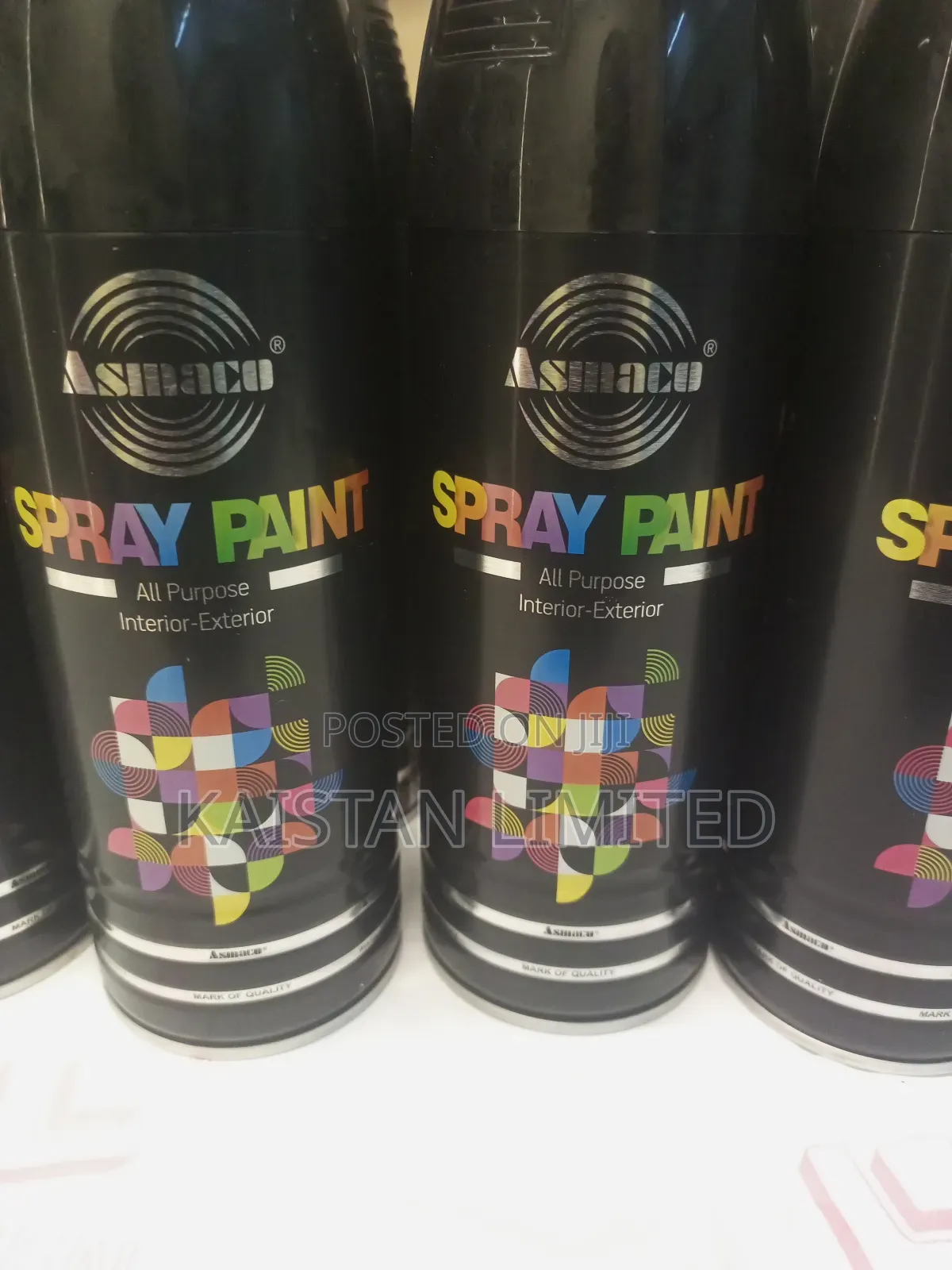 Spray Paint Cans Black Available