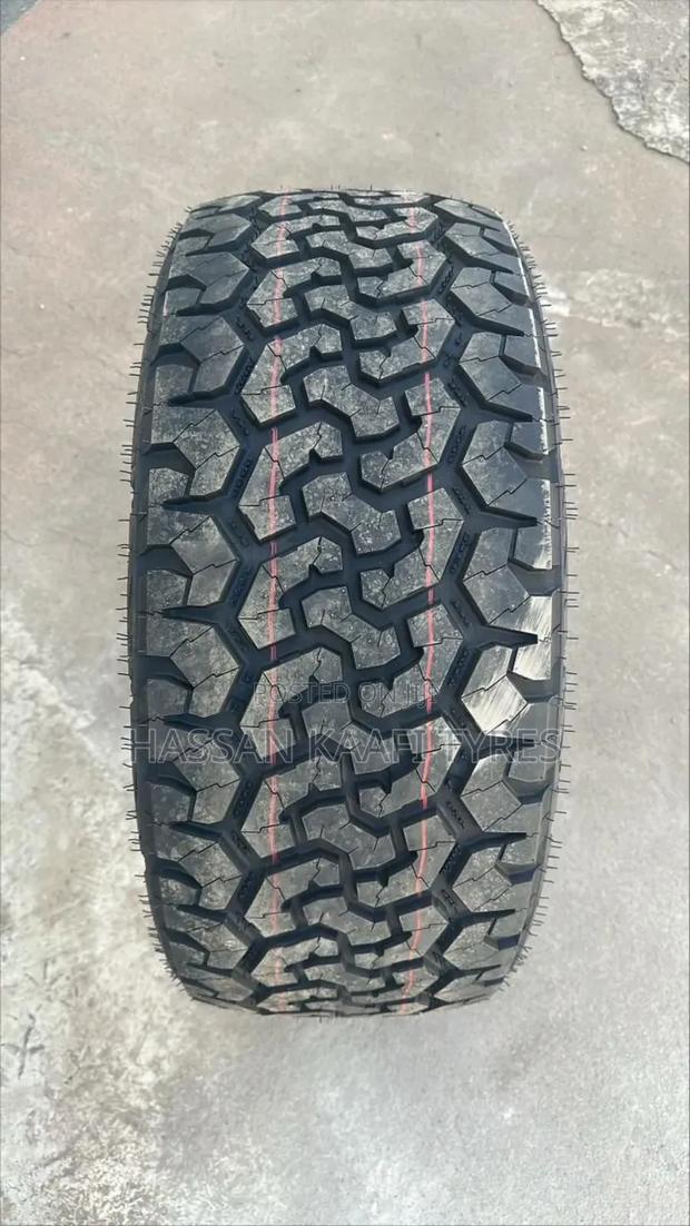 275/40r22 Yusta Tyre A/T - thumbnail 2