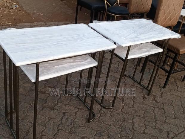 Manicure Table - main view