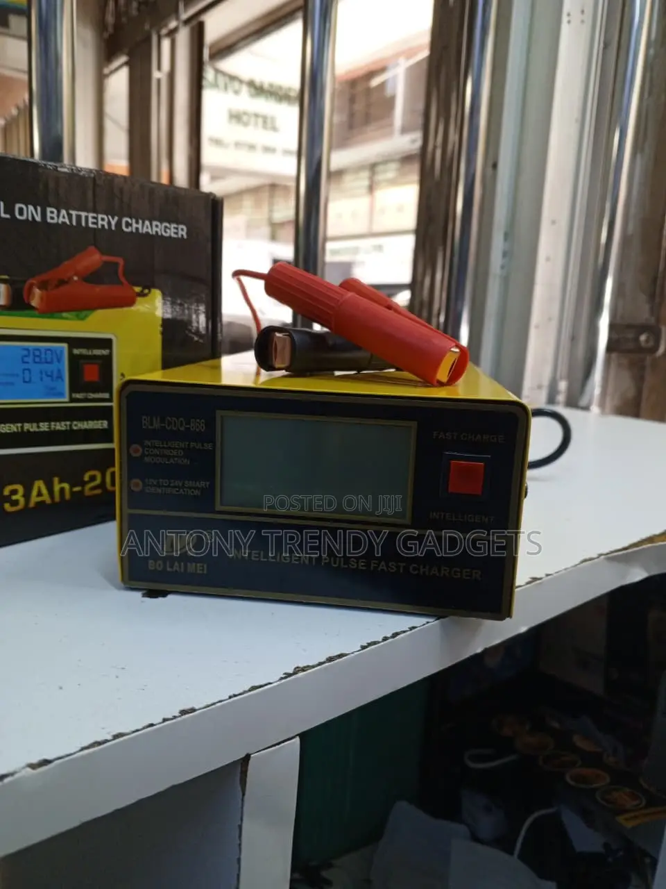 Bolaimei Blm-866 Intelligent Pulse Fast Battery Charger