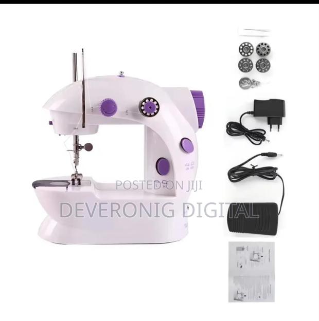 Mini Sewing Machine - main view