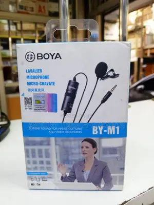 Boya By-m1 Wired Lavalier Microphone With Battery
