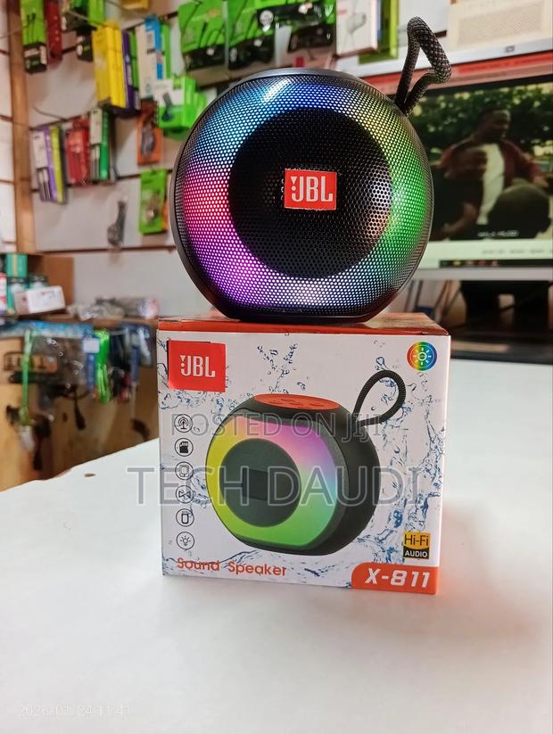 Jbl Portable Speaker - main view