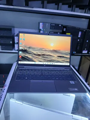 Laptop HP ZBook Firefly 14 G7 16GB Intel Core I7 SSD 256GB