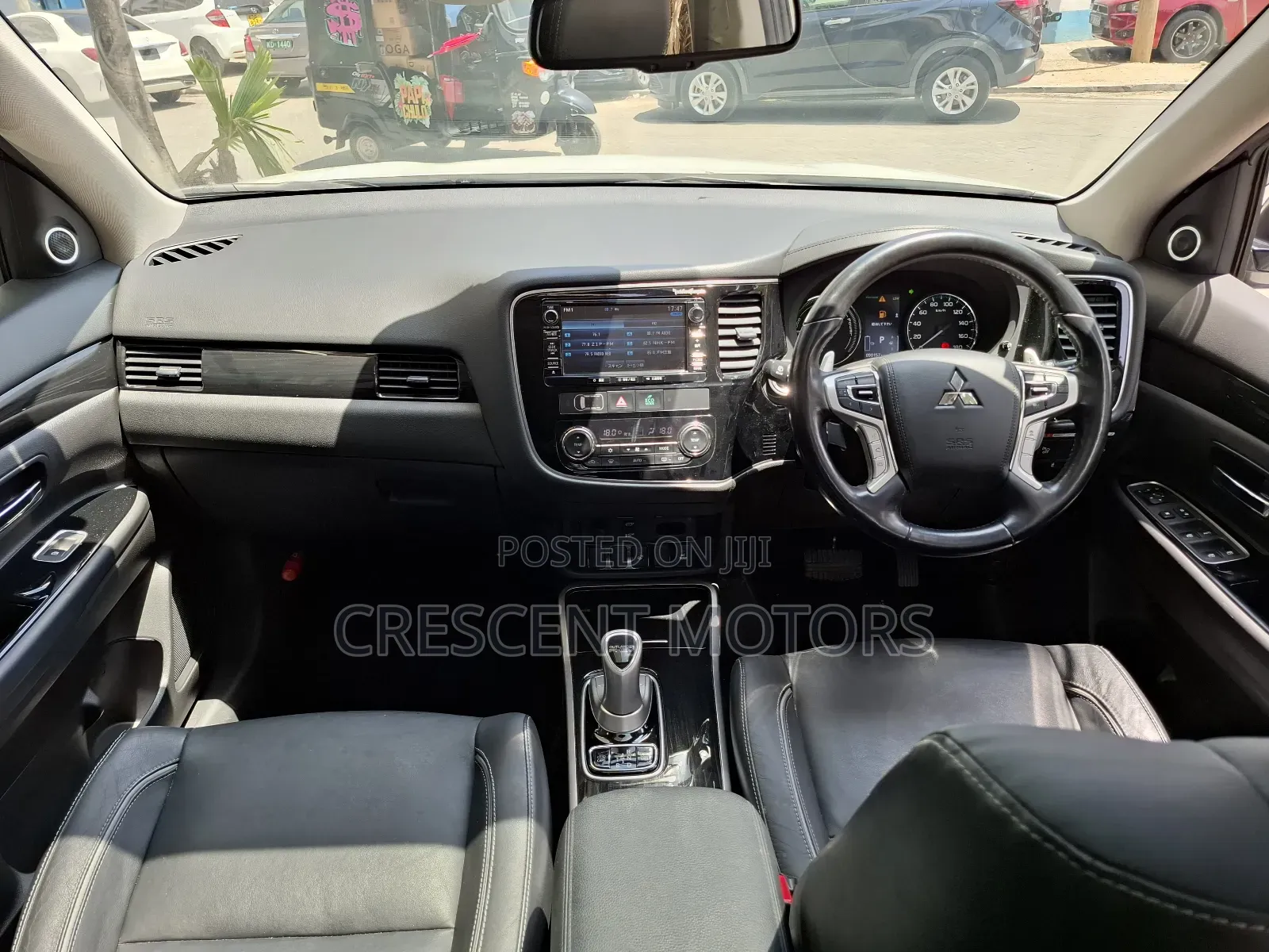Mitsubishi Outlander 2019 White
