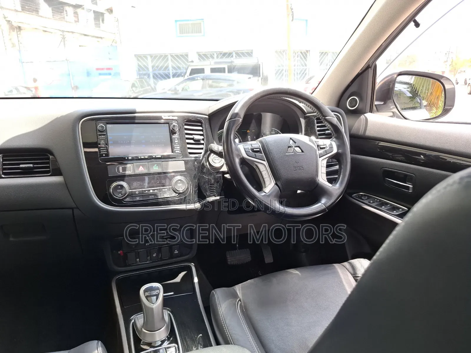 Mitsubishi Outlander 2019 White