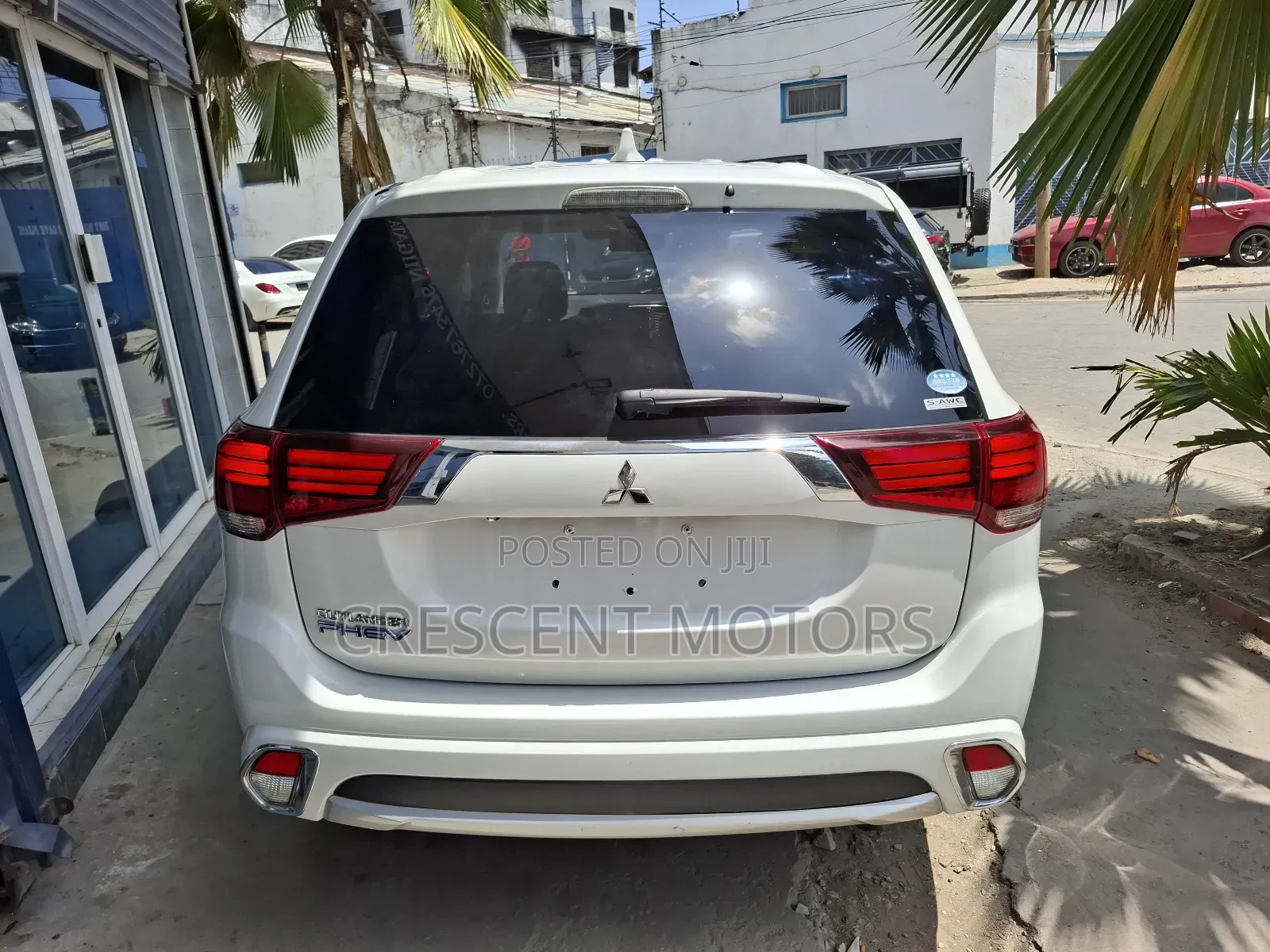 Mitsubishi Outlander 2019 White