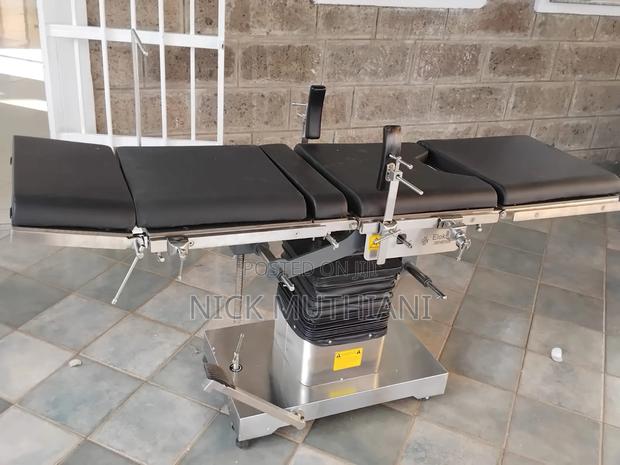 Operating Theatre Table - thumbnail 5