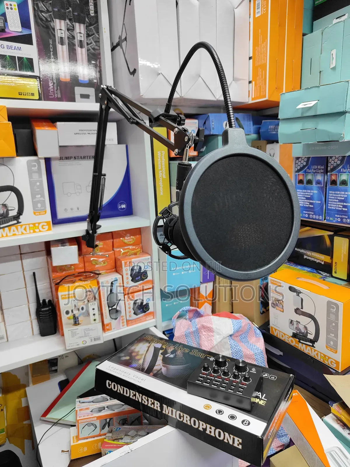 Bm800 V8 Professional Condenser Microphone With Live Sound Card