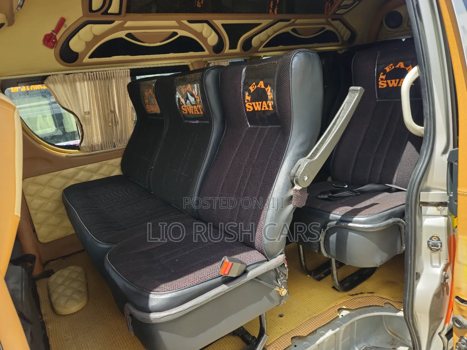 Toyota HiAce 2019 Silver