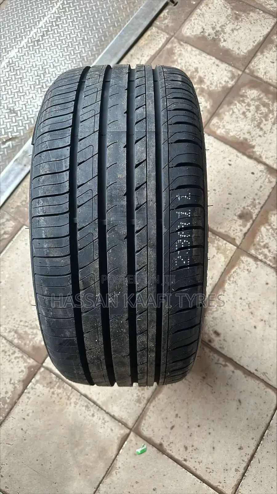235/40r18 Atlander Tyre (Madein Thailand)
