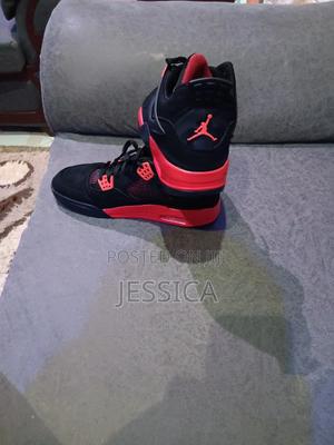 Air Jordan 4 - thumbnail 2